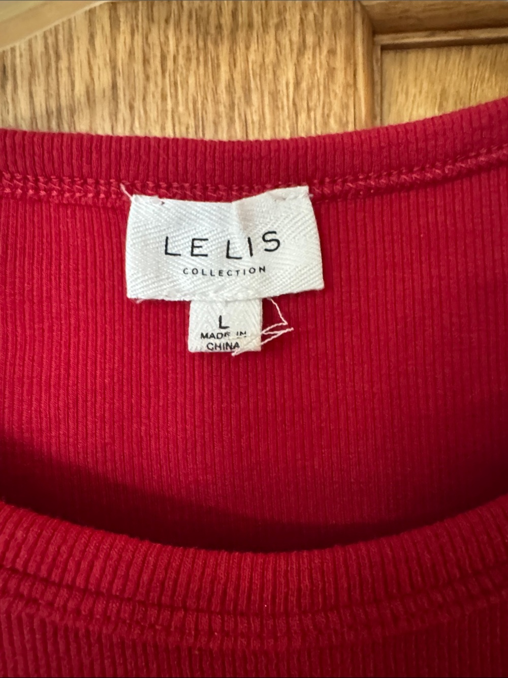 Le Lis Red Ribbed Crop Tee with Embroidered Flag - Picture 2 of 4